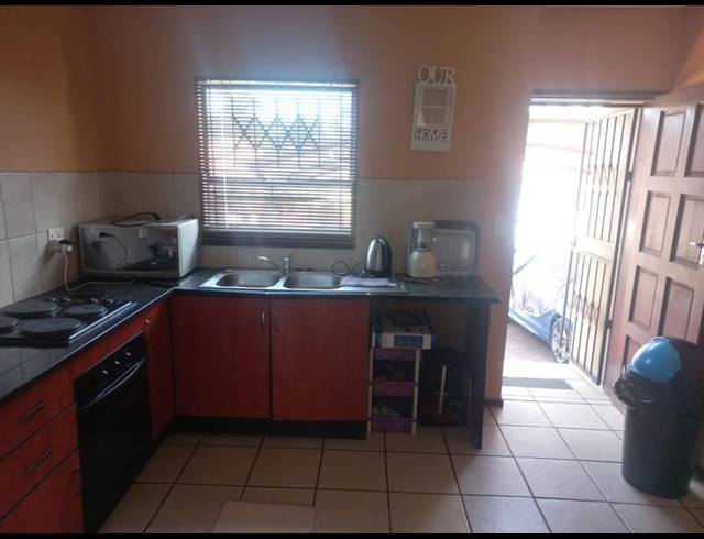 2 BEDROOM HOUSE FOR SALE IN HEATHERVIEW